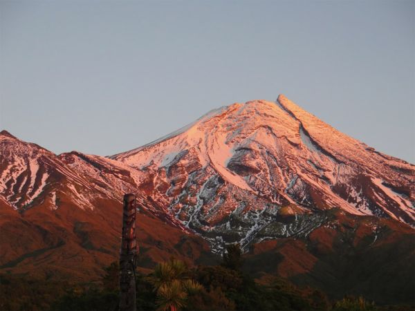 where fire meets water - curavida.ch