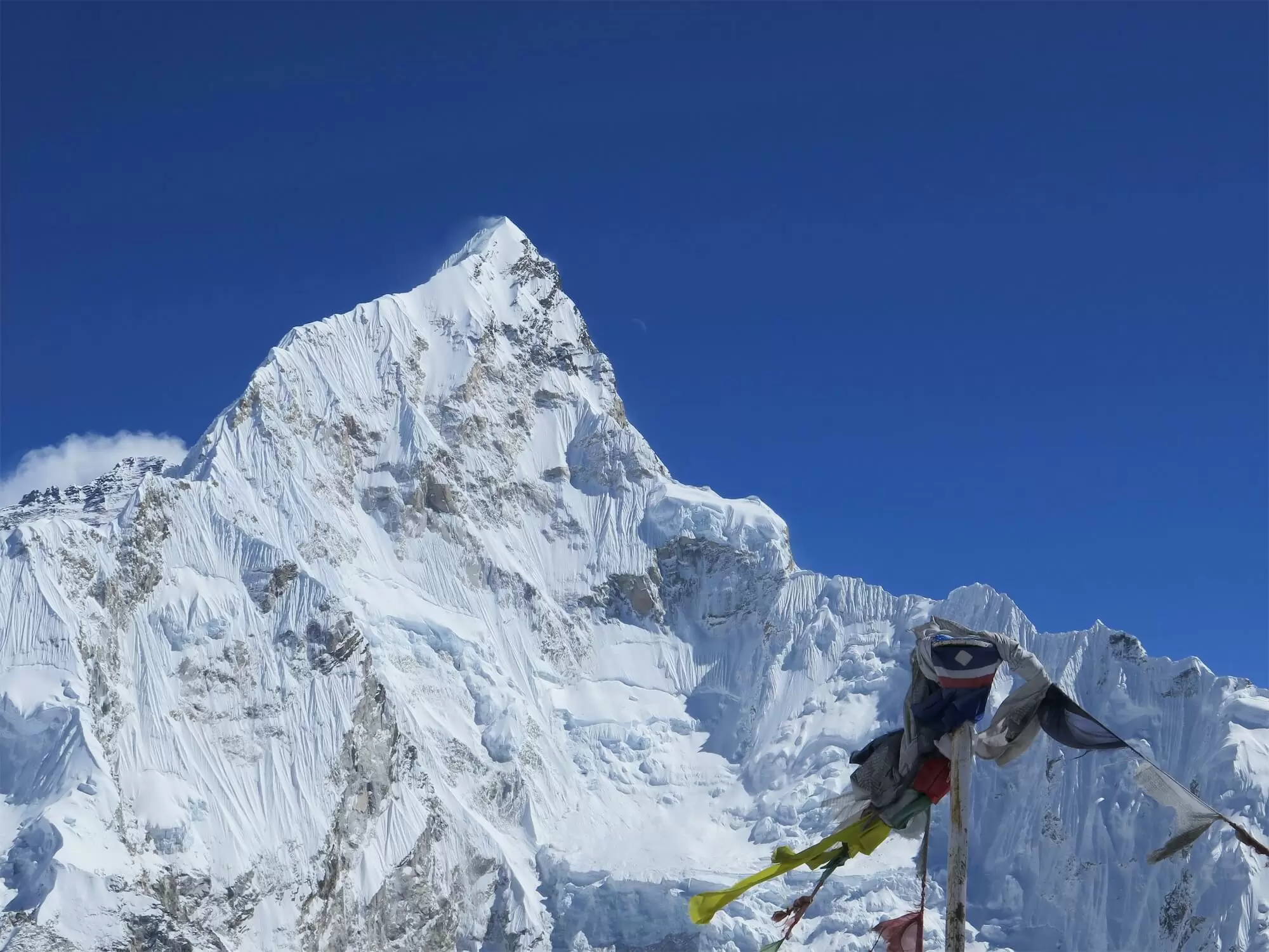 049 Everest